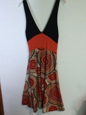 Sleeveless V-Neck Orange and Black Printed A-Line Dress